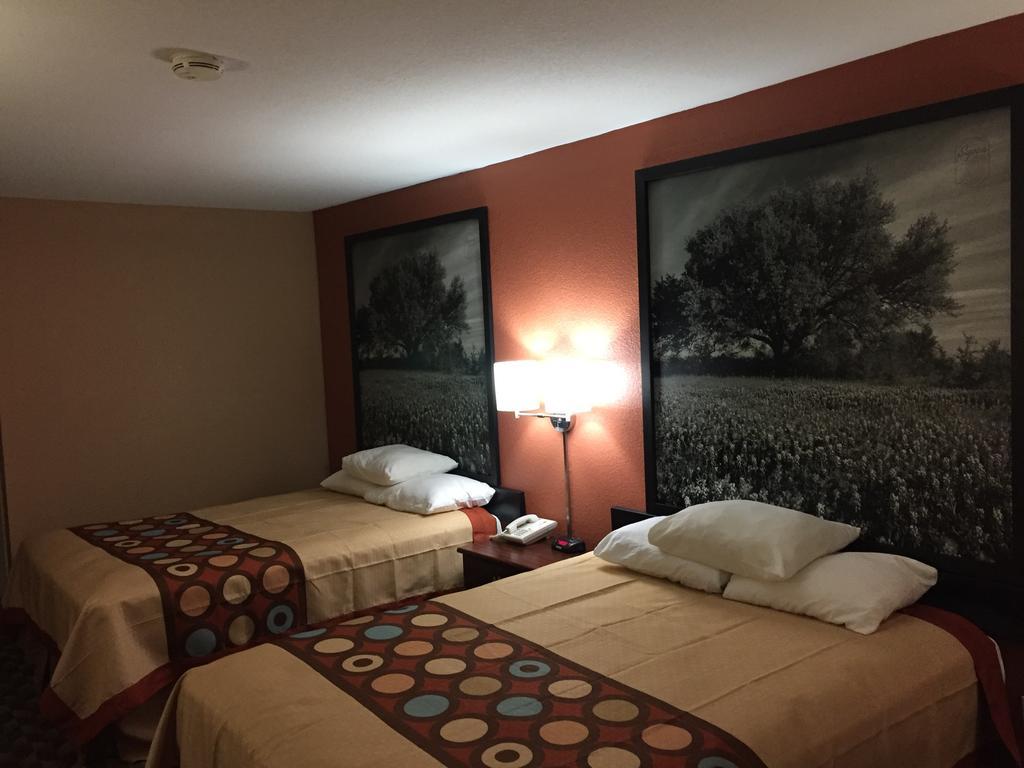 Super 8 By Wyndham Tx Motel Bastrop